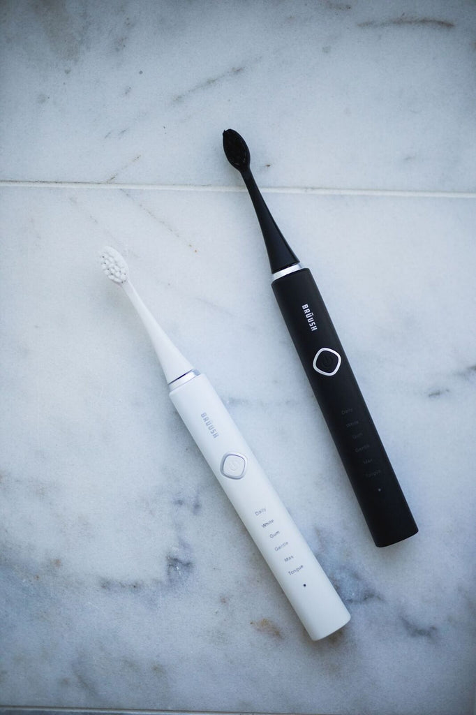 Brüush Raises the Bar in How People Care for Their Teeth